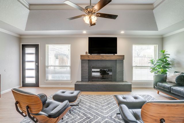 3425 Dorchester Drive, Bedford, TX 76021