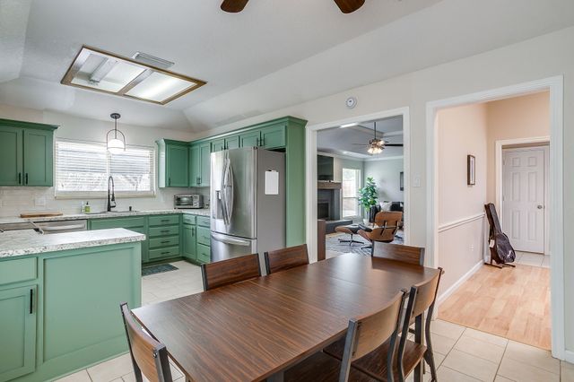 3425 Dorchester Drive, Bedford, TX 76021