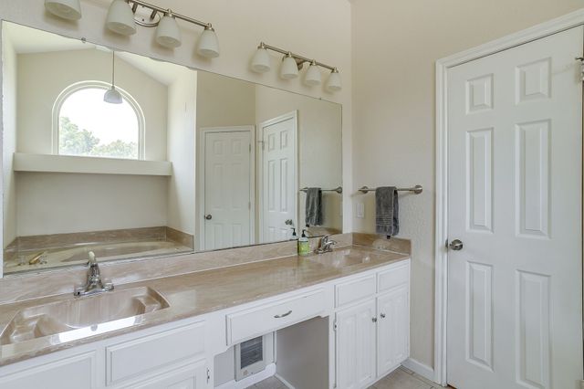 3425 Dorchester Drive, Bedford, TX 76021