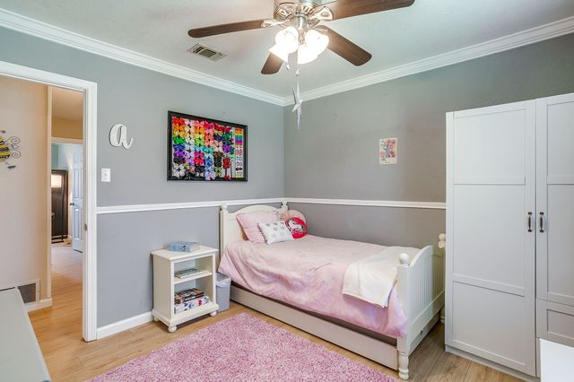 3425 Dorchester Drive, Bedford, TX 76021