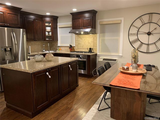 8 Blackford Avenue, Yonkers, NY 10704