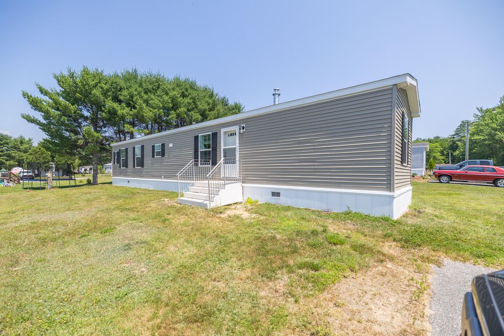 3 Tirrell Avenue, Mechanic Falls, ME 04256 — exterior