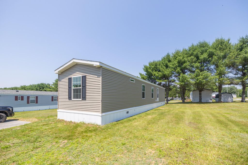 3 Tirrell Avenue, Mechanic Falls, ME 04256 — photo 3