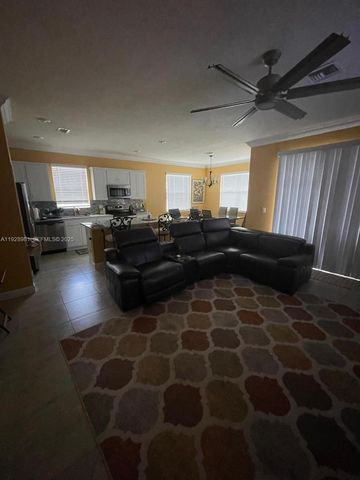 8376 NW Greenbank Cir, Port St. Lucie, FL 34987