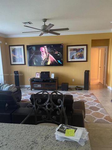 8376 NW Greenbank Cir, Port St. Lucie, FL 34987