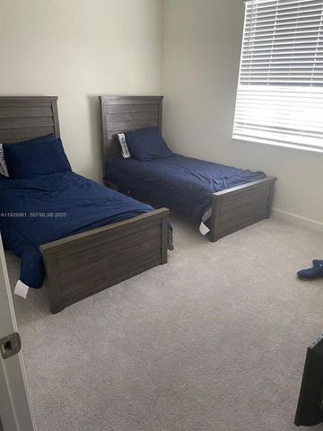 8376 NW Greenbank Cir, Port St. Lucie, FL 34987