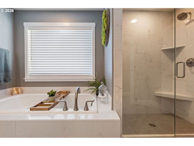 8008 Ne 172ND Ave, Vancouver, WA 98682