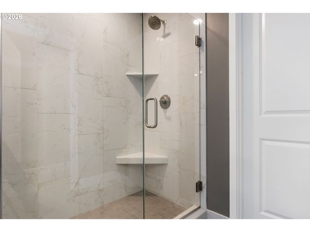 8008 Ne 172ND Ave, Vancouver, WA 98682