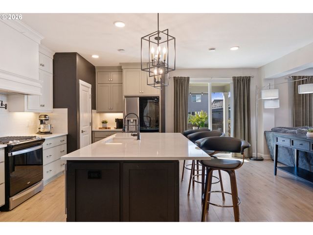 8008 Ne 172ND Ave, Vancouver, WA 98682