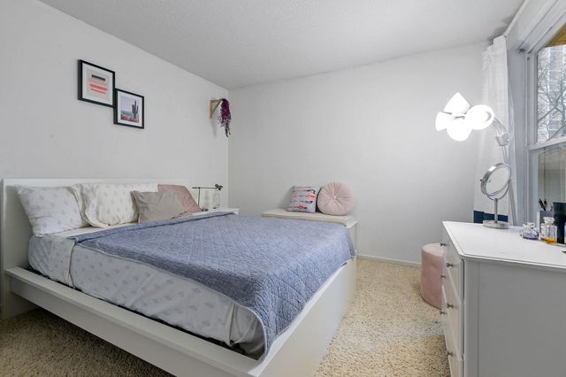 6328 Barrie Road 1A, Edina, MN 55435