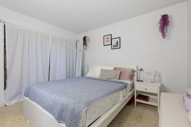 6328 Barrie Road 1A, Edina, MN 55435