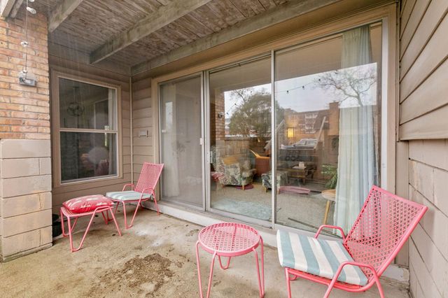 6328 Barrie Road 1A, Edina, MN 55435