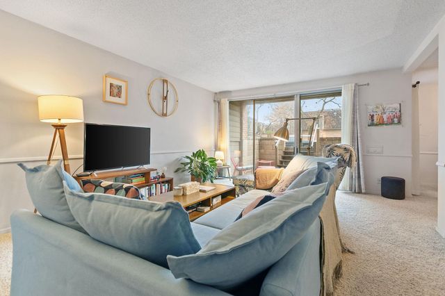 6328 Barrie Road 1A, Edina, MN 55435