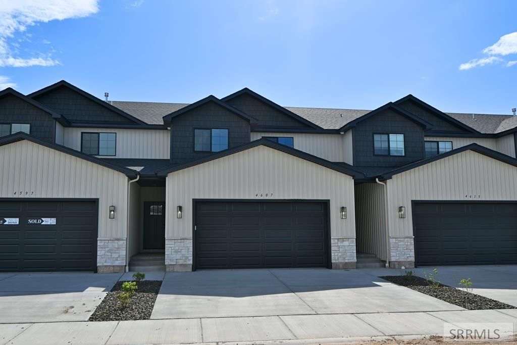 Image 1 of property listing at 4607 Kapono Court, Ammon, ID 83406
