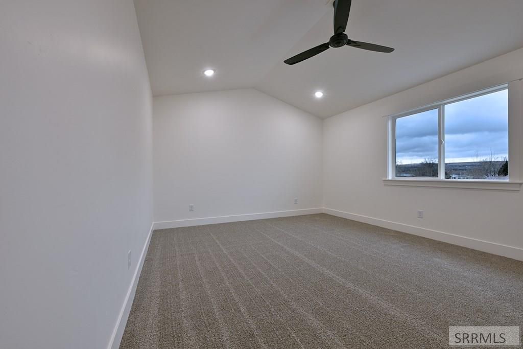 Image 12 of property listing at 4607 Kapono Court, Ammon, ID 83406