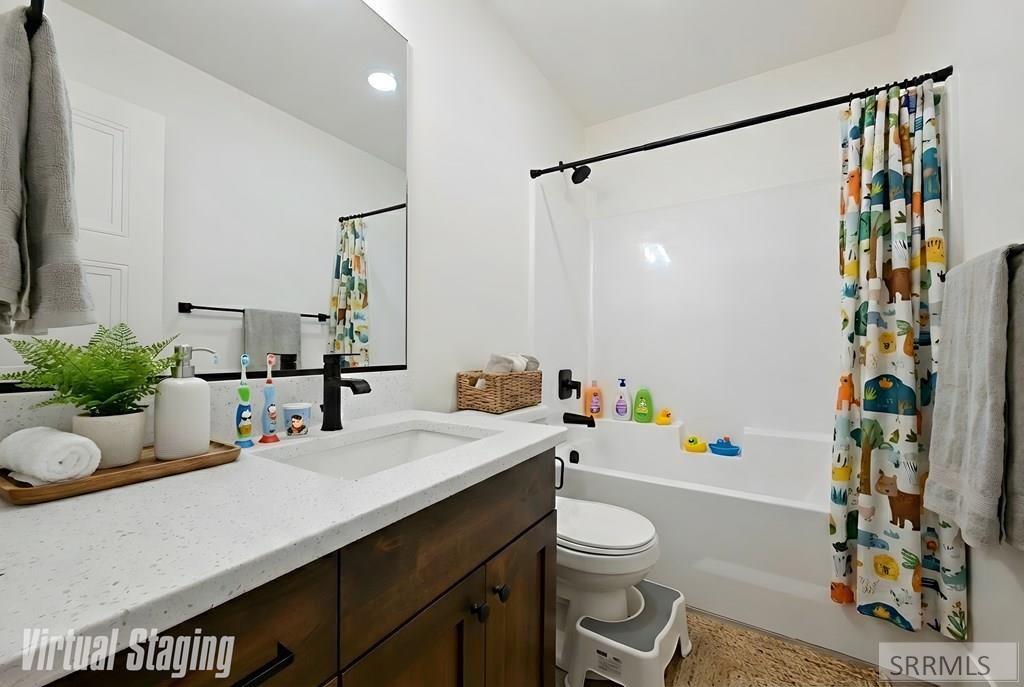 Image 23 of property listing at 4607 Kapono Court, Ammon, ID 83406