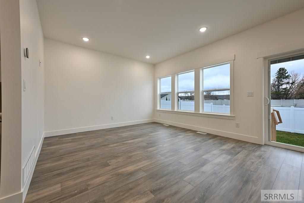 Image 3 of property listing at 4607 Kapono Court, Ammon, ID 83406