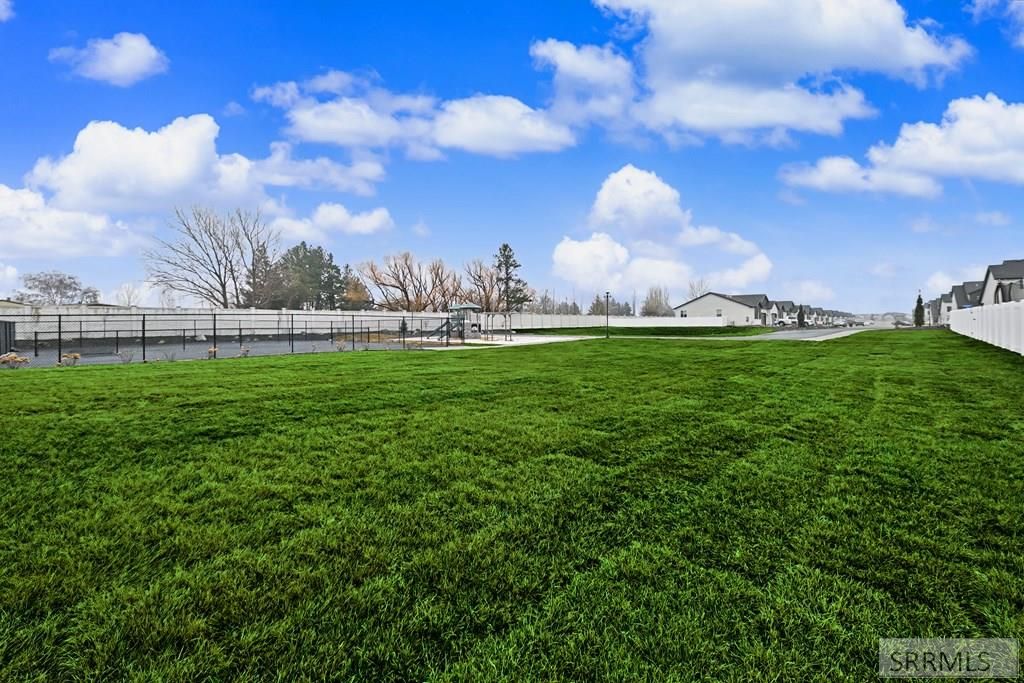 Image 33 of property listing at 4607 Kapono Court, Ammon, ID 83406