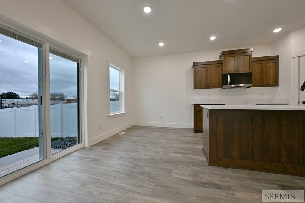 Image 7 of property listing at 4607 Kapono Court, Ammon, ID 83406
