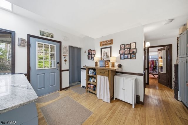 92 Cedar Lk, Denville Twp., NJ 07834