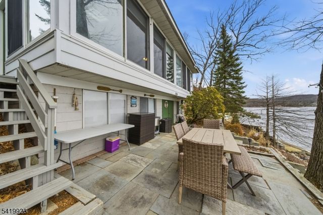 92 Cedar Lk, Denville Twp., NJ 07834