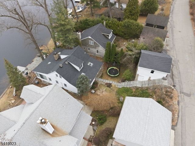 92 Cedar Lk, Denville Twp., NJ 07834