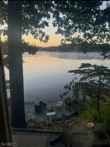 92 Cedar Lk, Denville Twp., NJ 07834