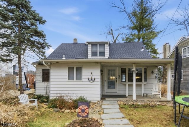 92 Cedar Lk, Denville Twp., NJ 07834