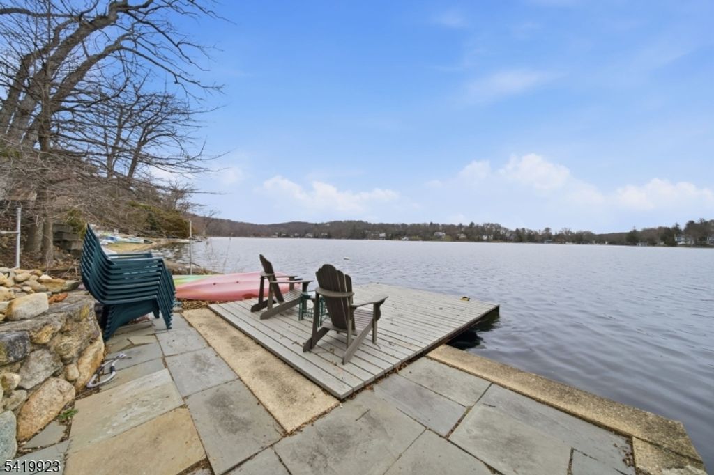 92 Cedar Lk, Denville Twp., NJ 07834