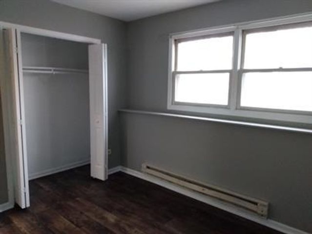 3301 Colgate Avenue 3301, Zion, IL 60099