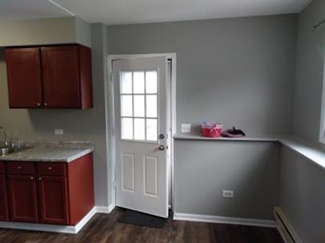 3301 Colgate Avenue 3301, Zion, IL 60099