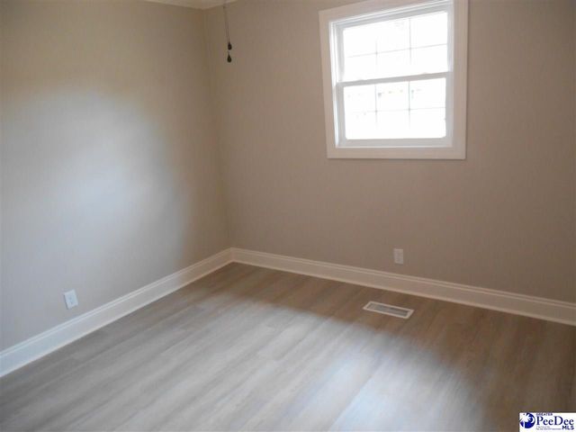 2005 McNeil, Florence, SC 29504