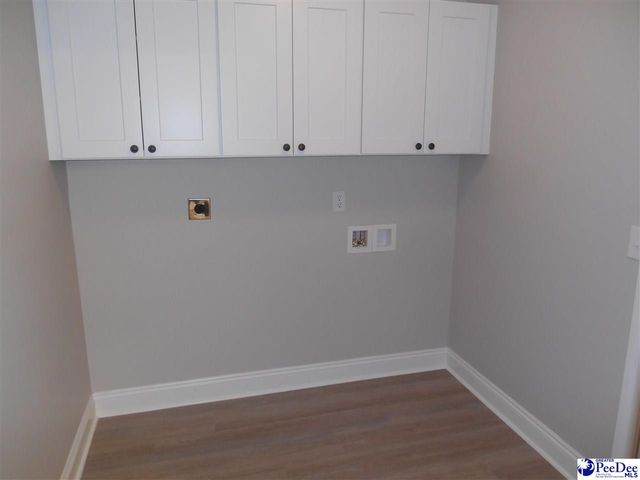 2005 McNeil, Florence, SC 29504