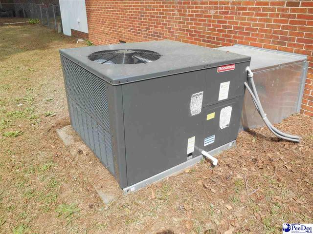 2005 McNeil, Florence, SC 29504