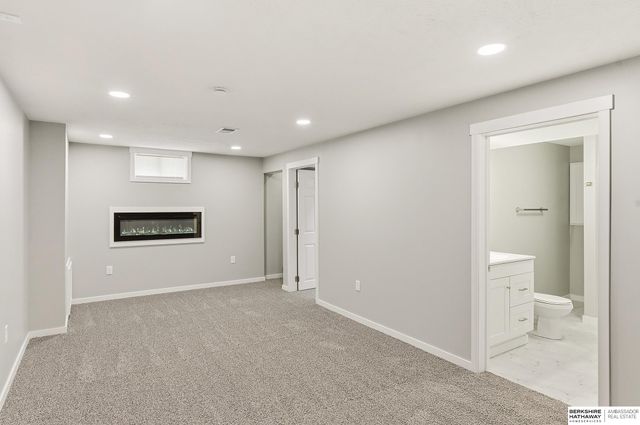 1204 W 15th Avenue, Bellevue, NE 68005