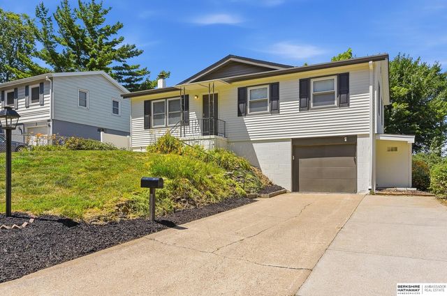1204 W 15th Avenue, Bellevue, NE 68005