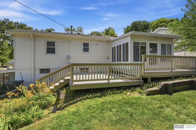 1204 W 15th Avenue, Bellevue, NE 68005