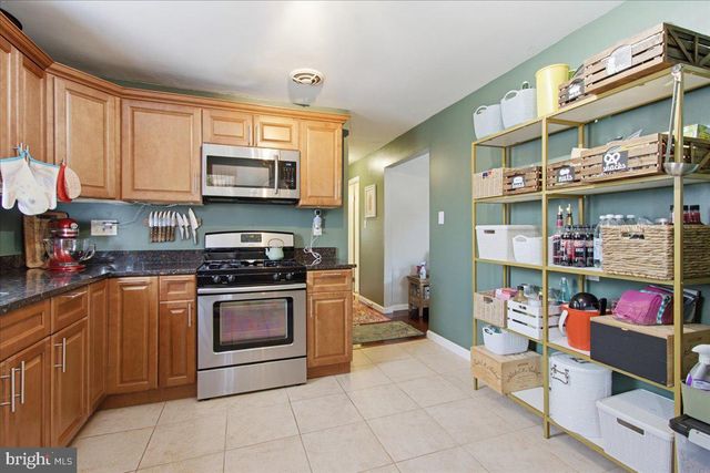 1116 IAGO AVE, Capitol Heights, MD 20743