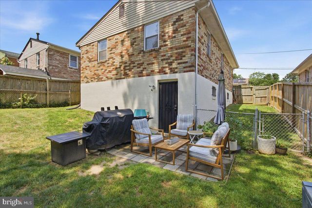 1116 IAGO AVE, Capitol Heights, MD 20743