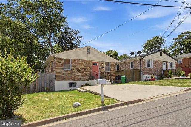 1116 IAGO AVE, Capitol Heights, MD 20743