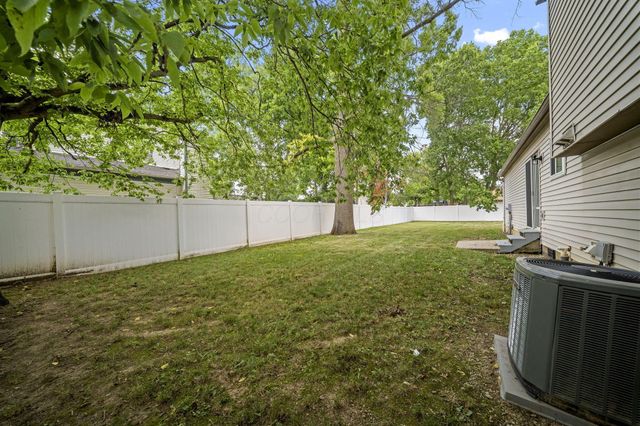 2533 Creekwillow Place, Grove City, OH 43123