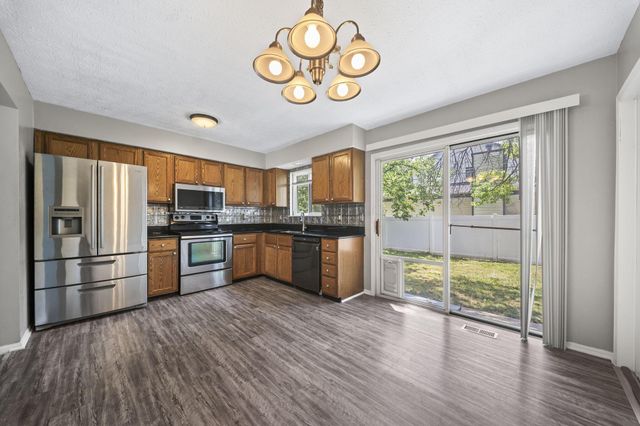 2533 Creekwillow Place, Grove City, OH 43123