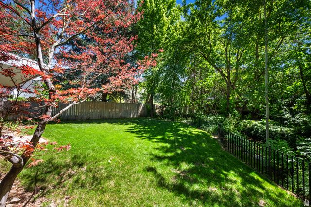 766 ROSEWOOD LN, Layton, UT 84041