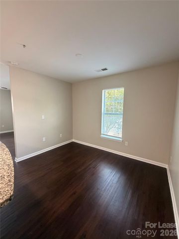 4310 Park Road 312, Charlotte, NC 28209