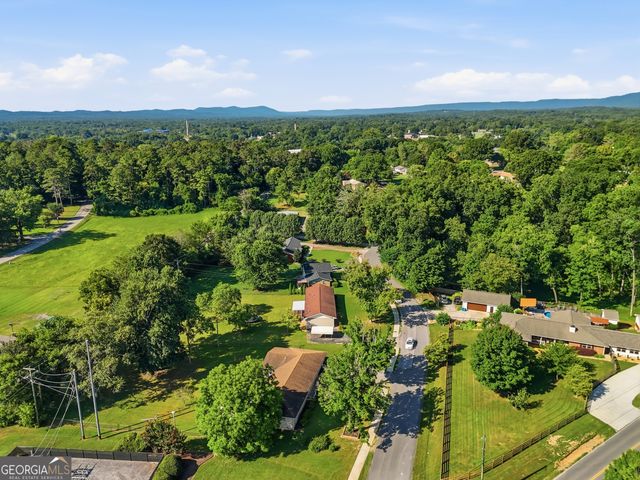 105 Hamel Drive, Chickamauga, GA 30707