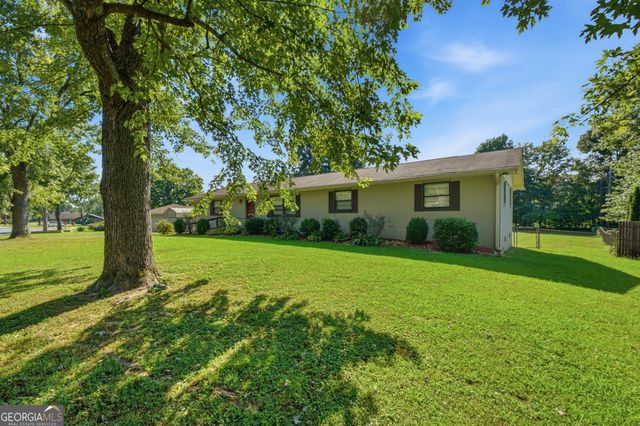 105 Hamel Drive, Chickamauga, GA 30707