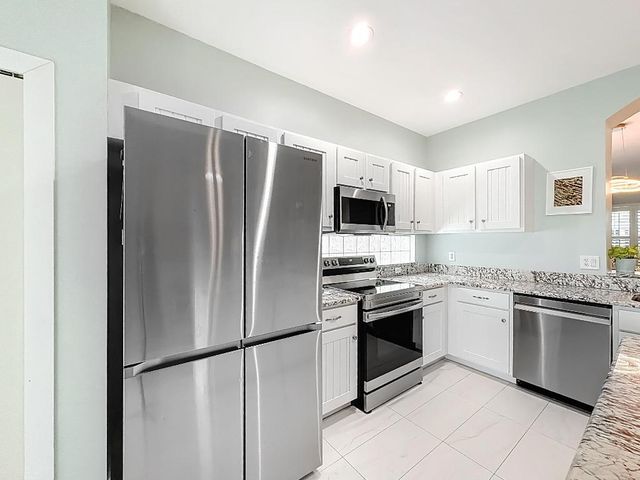 1143 Canoe Point, Delray Beach, FL 33444