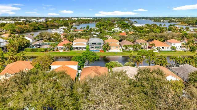 1143 Canoe Point, Delray Beach, FL 33444