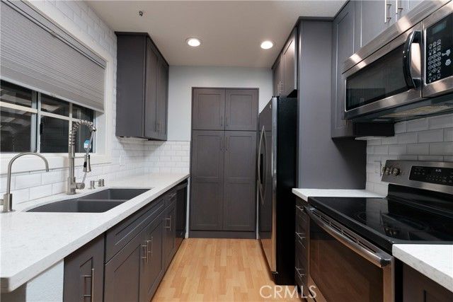 3500 S Greenville, Santa Ana, CA 92704