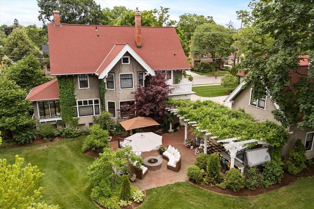 N69W6507 Bridge ROAD, Cedarburg, WI 53012